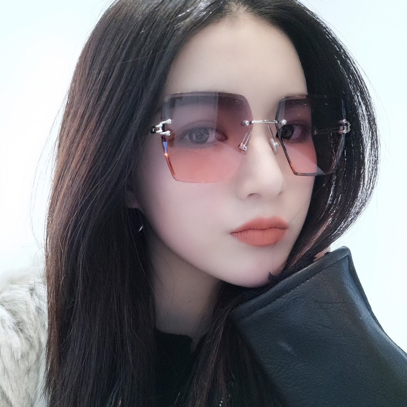 Kính Mát Thiết Kế Gọng Hình Đa Giác Màu Gradient Thời Thượng Cho Nữ gentle monster | BigBuy360 - bigbuy360.vn