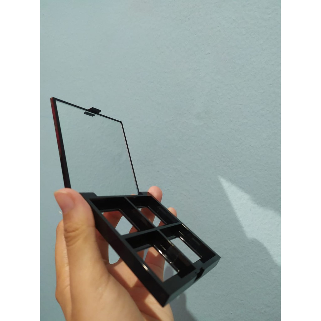 (Hàng Mới Về) Bảng Phấn Trang Điểm 4 Ô Màu Hiệu Ứng Gương | BigBuy360 - bigbuy360.vn