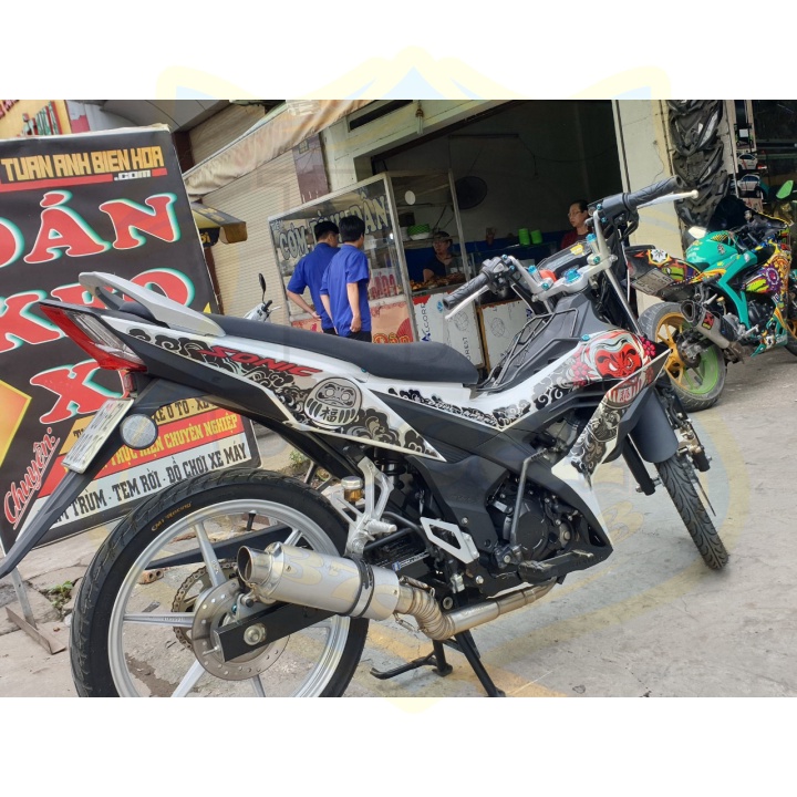 ( Quí khách vui lòng mang ra tiệm cho thợ dán ) Tem sonic 150 daruma