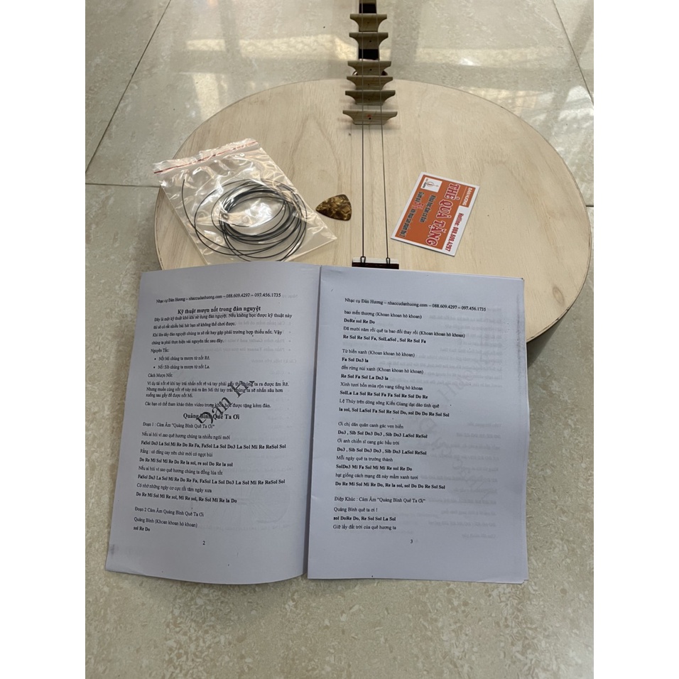 Mua Đàn nguyệt DN59 giá rẻ tặng hướng dẫn sử dụng đàn nguyệt + móng + bộ dây + nốt dán lên đàn tập chơi