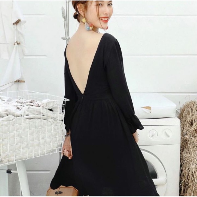 Đầm xoè tay dài V lưng