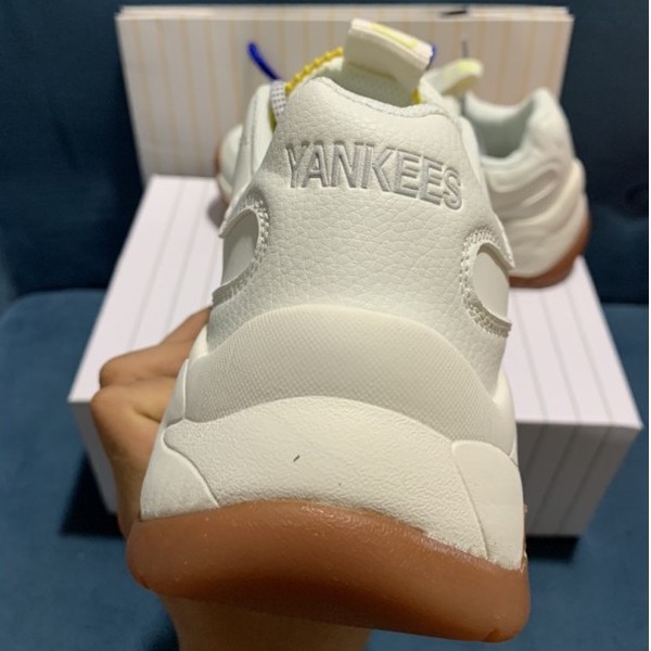 ( NY đế nâu chuẩn 11) Giày thể thao và sneaker nam nữ màu trắng đế nâu , đế cao 5cm | BigBuy360 - bigbuy360.vn