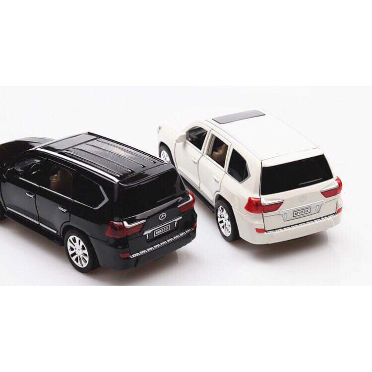 MÔ HÌNH XE LEXUS LX570 1:24 2020 MỚI NHẤT MÀU ĐEN