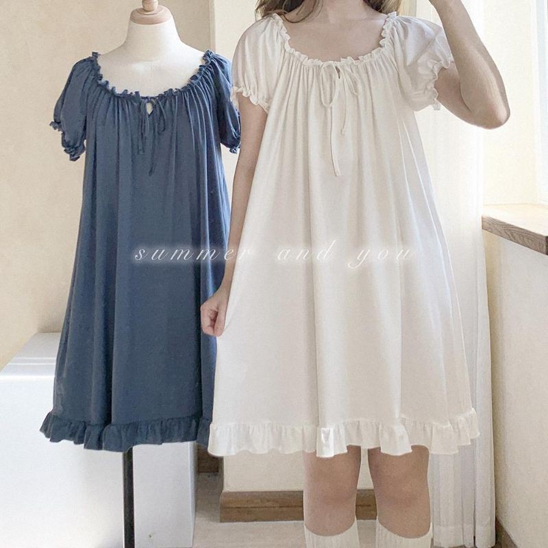 ĐẦM NGỦ THIẾU NỮ LOLITA