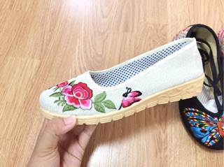 GIÀY THÊU HOA ĐẾ BẰNG