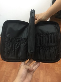 Vỏ đựng cọ trang điểm