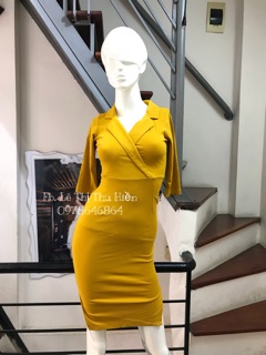 Váy body cổ vest