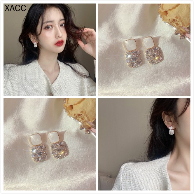 Khuyên tai đính đá nhân tạo phong cách thời trang quý phái