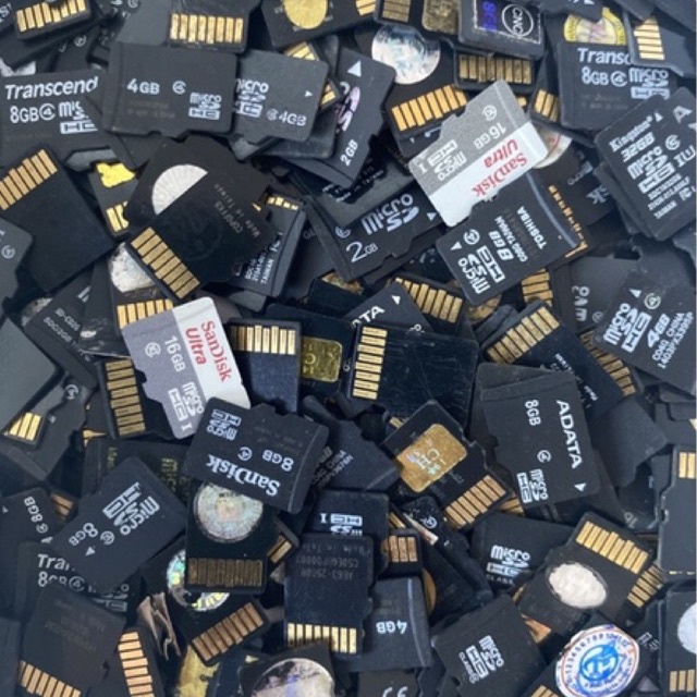 Thẻ nhớ cũ 1gb,2gb,4gb,8gb,16gb,32gb...bóc máy chính hãng giá rẻ nhất thẻ đã test rất kĩ trước khi bán đúng dung lượng.