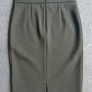 Chân váy ôm công sở