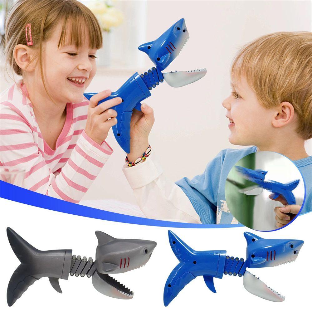 Đồ Chơi Cá Mập Kẹp Ngón Tay Độc Đáo Cho Bé
