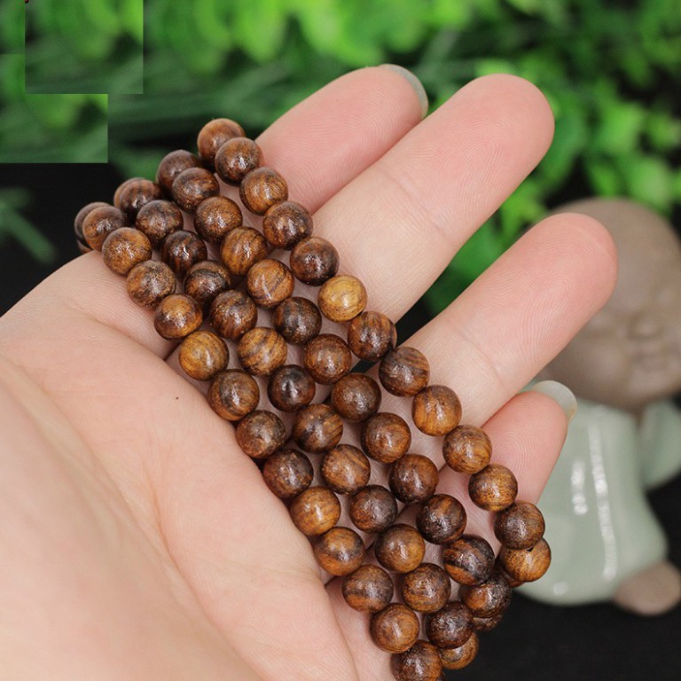 Vòng chuỗi hạt đeo tay 108 hạt phong thủy bằng gỗ bachxanh 6 ly