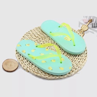 Dép tông đi biển cực "chất"