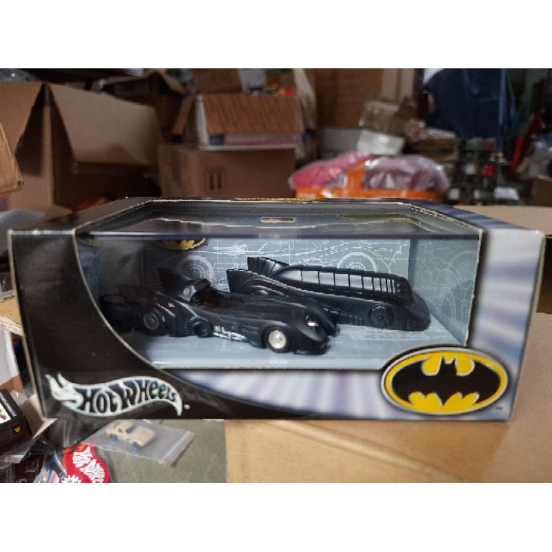 set 2 xe Hot Wheels 100% Batmobile,  hàng siêu hiếm