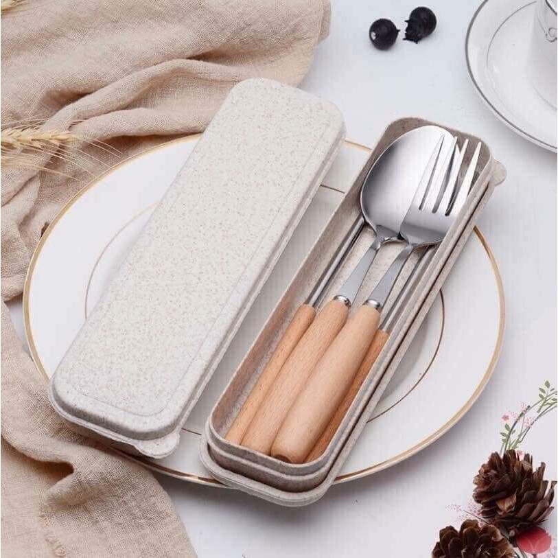 Bộ đũa,thìa,dĩa inox cán gỗ sồi