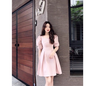 ĐẦM CỔ VUÔNG PLI (KÈM HÌNH THẬT)