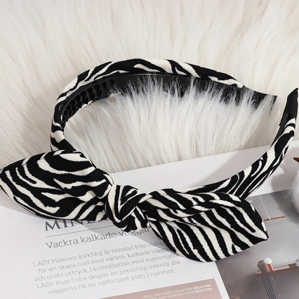 Bờm vải cài tóc thắt nơ hoạ tiết chấm bi, vằn đen trắng siêu xinh, phụ kiện tóc nổi bật, June Accessories