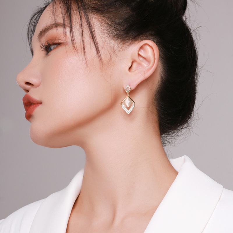 Khuyên Tai Dáng Dài Đính Đá Kim Cương 2022 Thời Trang Mới Hàn Quốc Cao Cấp Cho Nữ