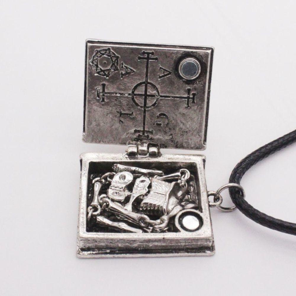 Qqmall Vòng cổ Mặt Hình Cuốn Sách Ma Thuật Gãy Đầu Lâu Phong Cách Gothic Chất Lượng Cao
