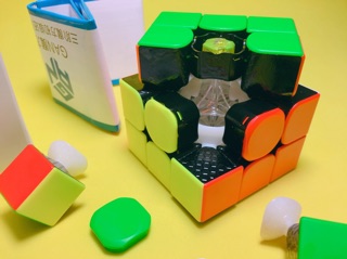 Đồ chơi Rubik 3x3 | Gan RS