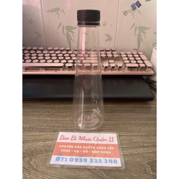 Chai nhựa pet tam giác nắp đen 300ml