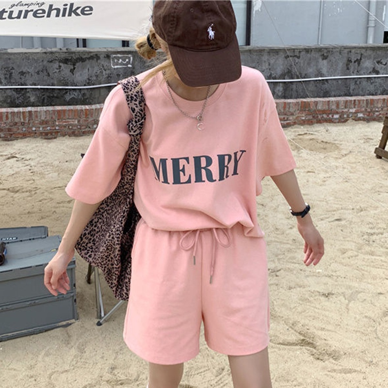 Bộ đồ thể thao IELGY thiết kế thời trang cá tính dành cho nữ