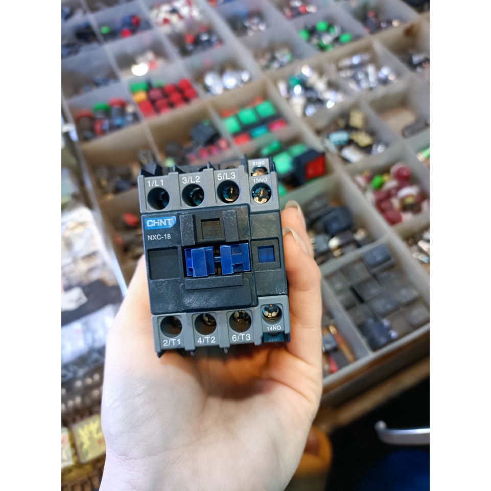 Khởi Động Từ Contactor CHNT NXC-18 32A  220v