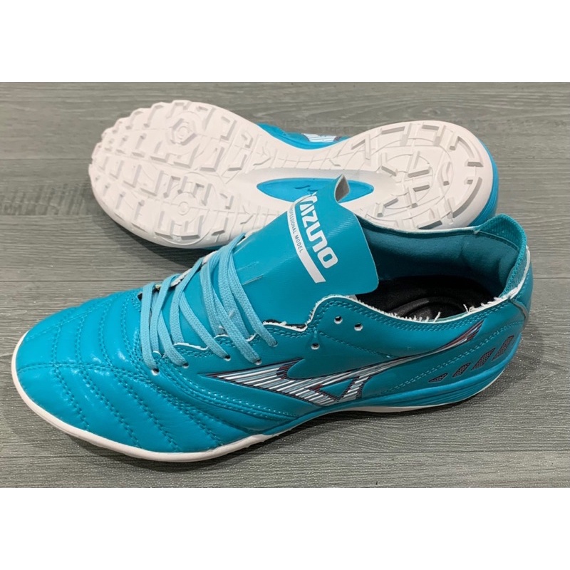 Giày đá bóng TF Mizuno Morelia Neo III Pro xanh nhạt