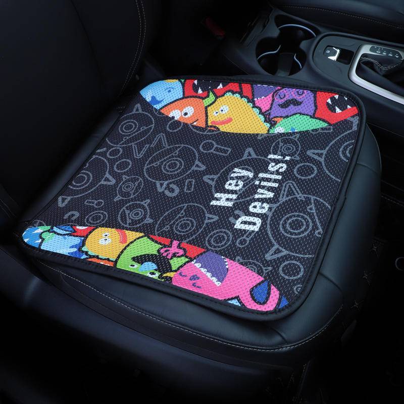 Đệm Lót Ghế Ngồi Xe Hơi Bằng Lụa Lạnh Thoáng Khí Họa Tiết Hoạt Hình Dễ Thương