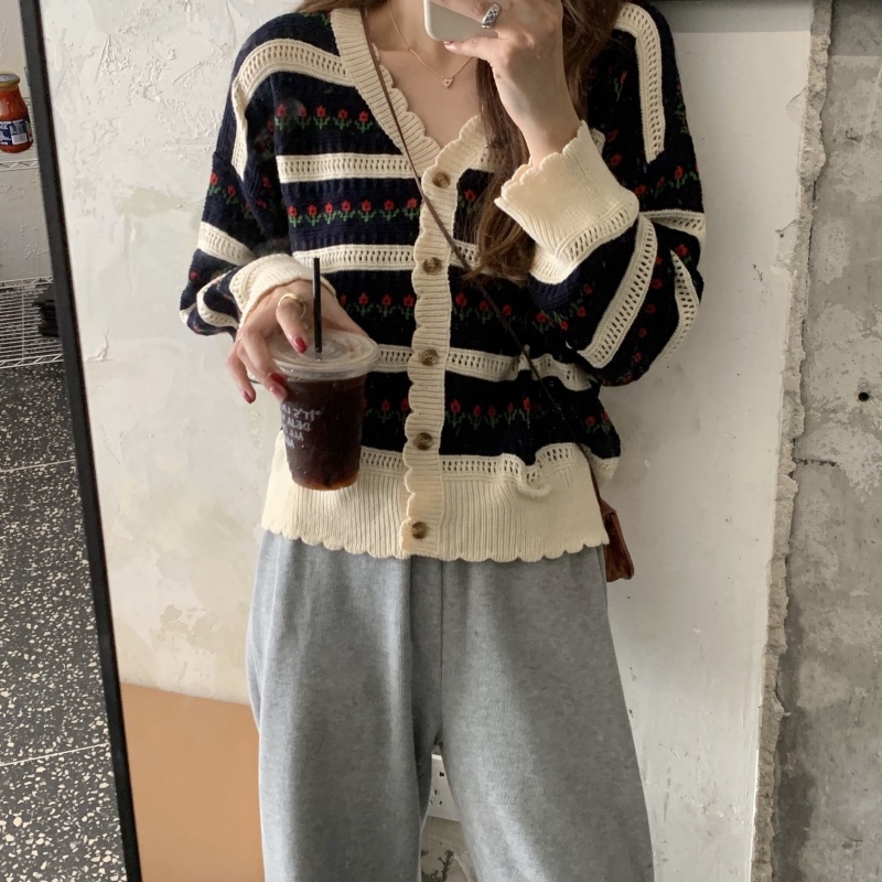 【ZHELIHANGFEI】Áo Cardigan Dệt Kim Tay Dài Cổ Chữ V Lưng Cao In Hoa Xinh Xắn
