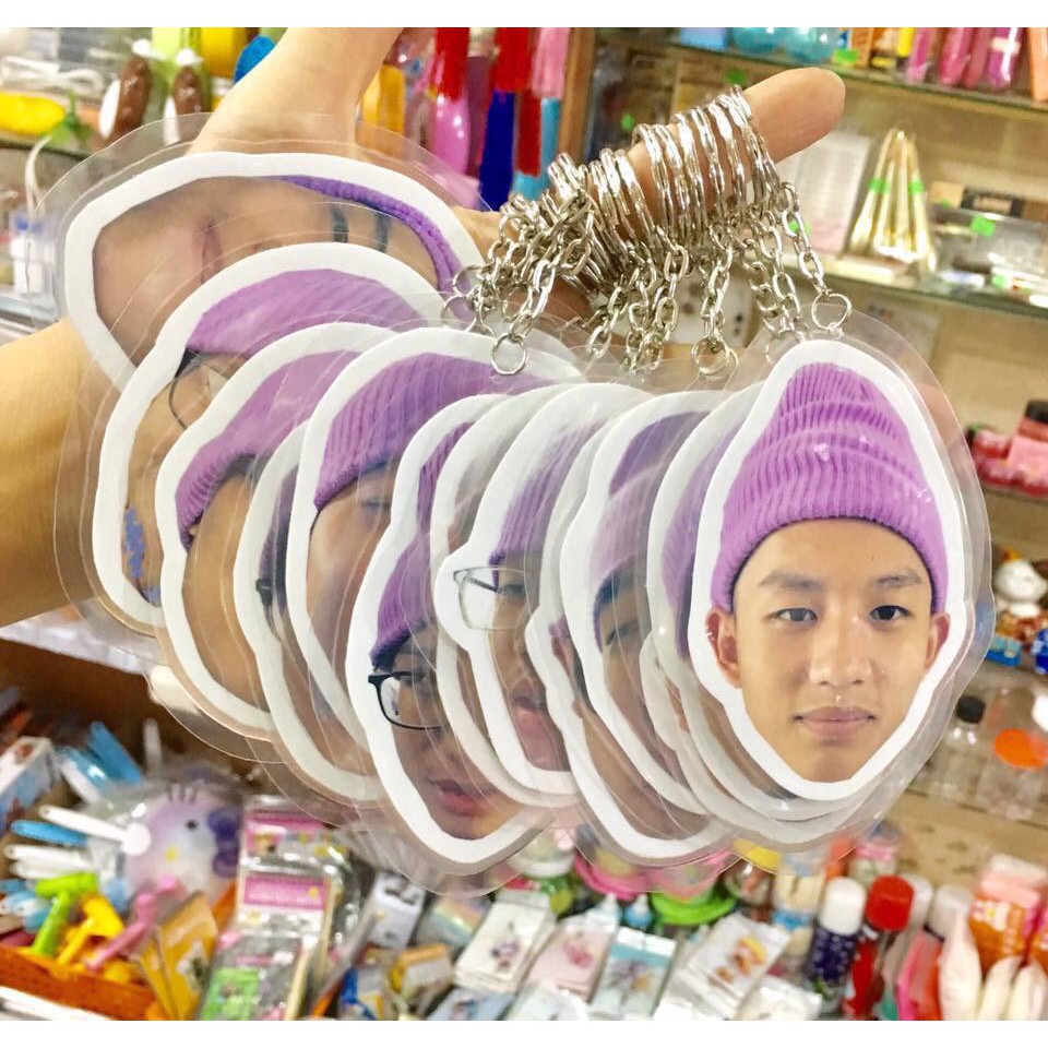 Móc khoá làm theo yêu cầu cắt tỉa theo hình ép nhựa plastic