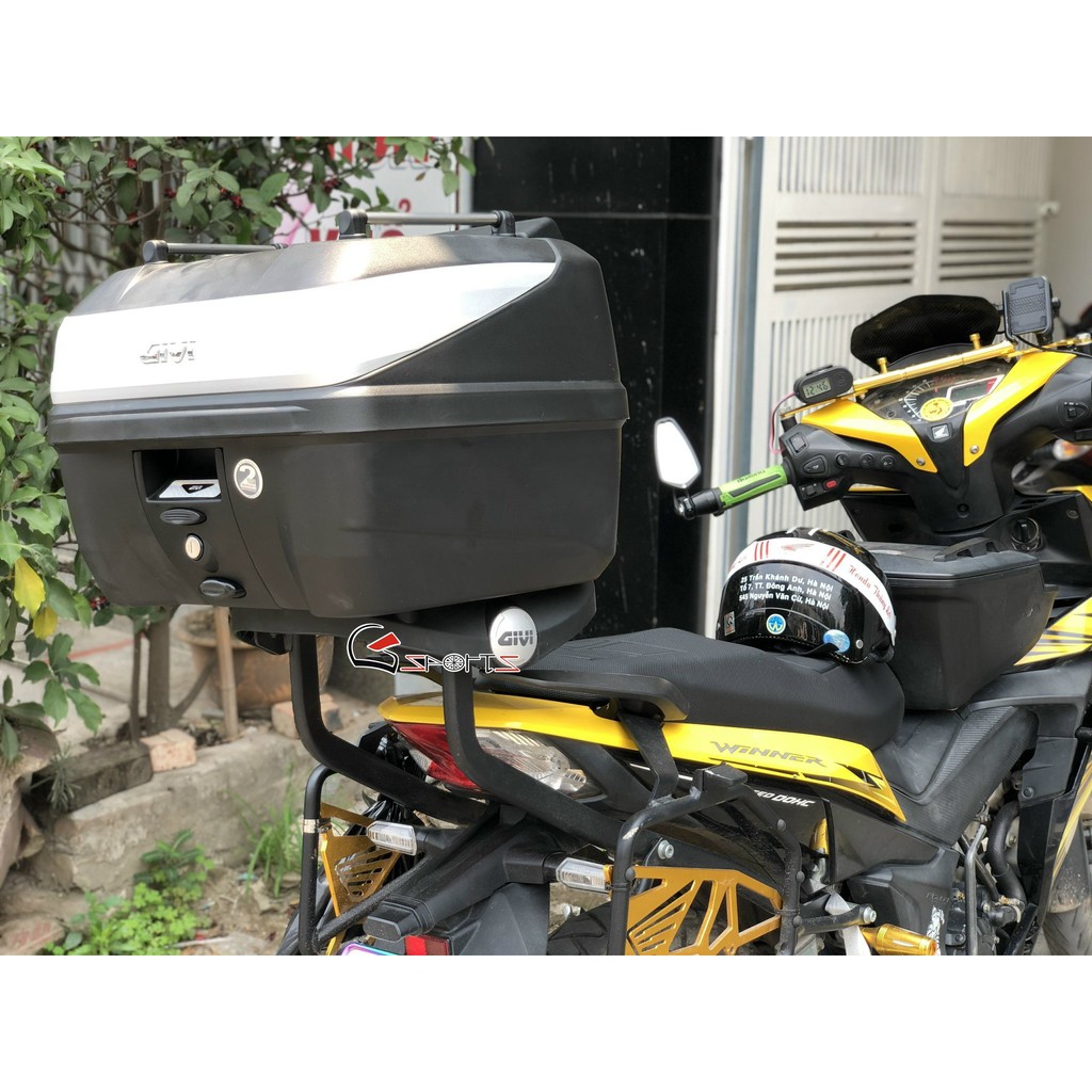 Thùng sau GIVI có tựa lưng B32N ADV