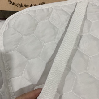 Tấm bảo vệ nệm mỏng