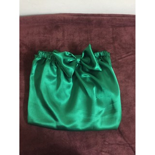 Áo quây lụa phi bóng spa