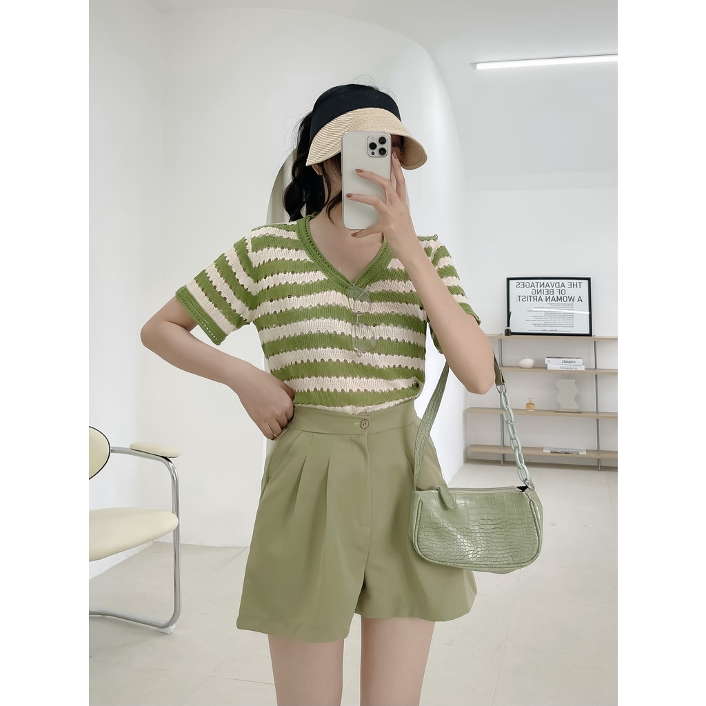 Áo len móc cổ tròn kẻ ngang LYRA- VSYAP0280