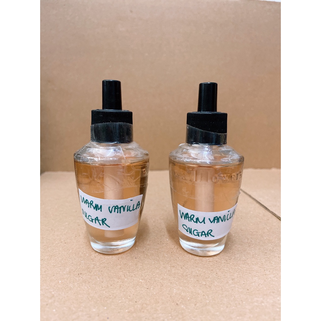 1 chai Tinh dầu xông thơm phòng Bath & Body Works Wallflower Home Fragrance Refills 24ml