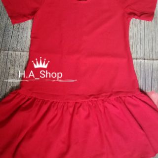 Đầm bầu đuôi cá đen và đỏ