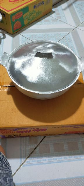 Nồi gang kho tộ dk25cm đúc thủ công nguyên khối đã xoa bóng mịn