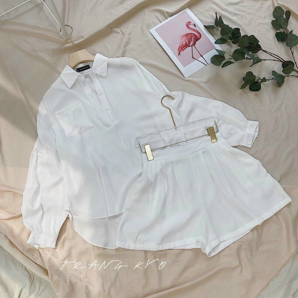 [Mã FAMAYWA2 giảm 10K đơn 50K] Set đồ nữ gồm áo sơ mi fom dài phối túi và quần short có chun co giãn xinh xắn | BigBuy360 - bigbuy360.vn