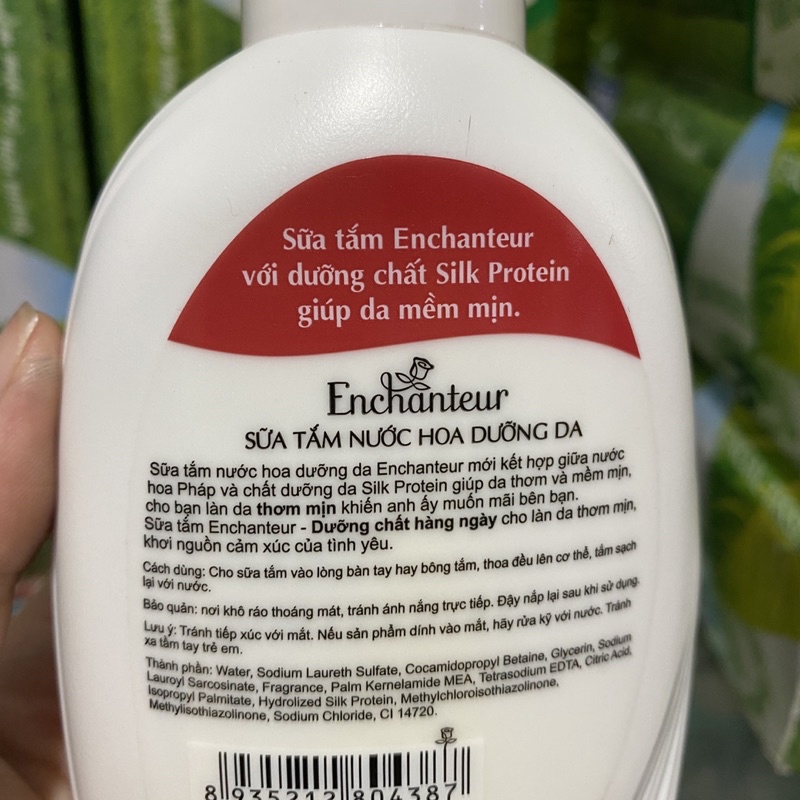 Sữa tắm nước hoa dưỡng da Enchanteur Romantic 180g