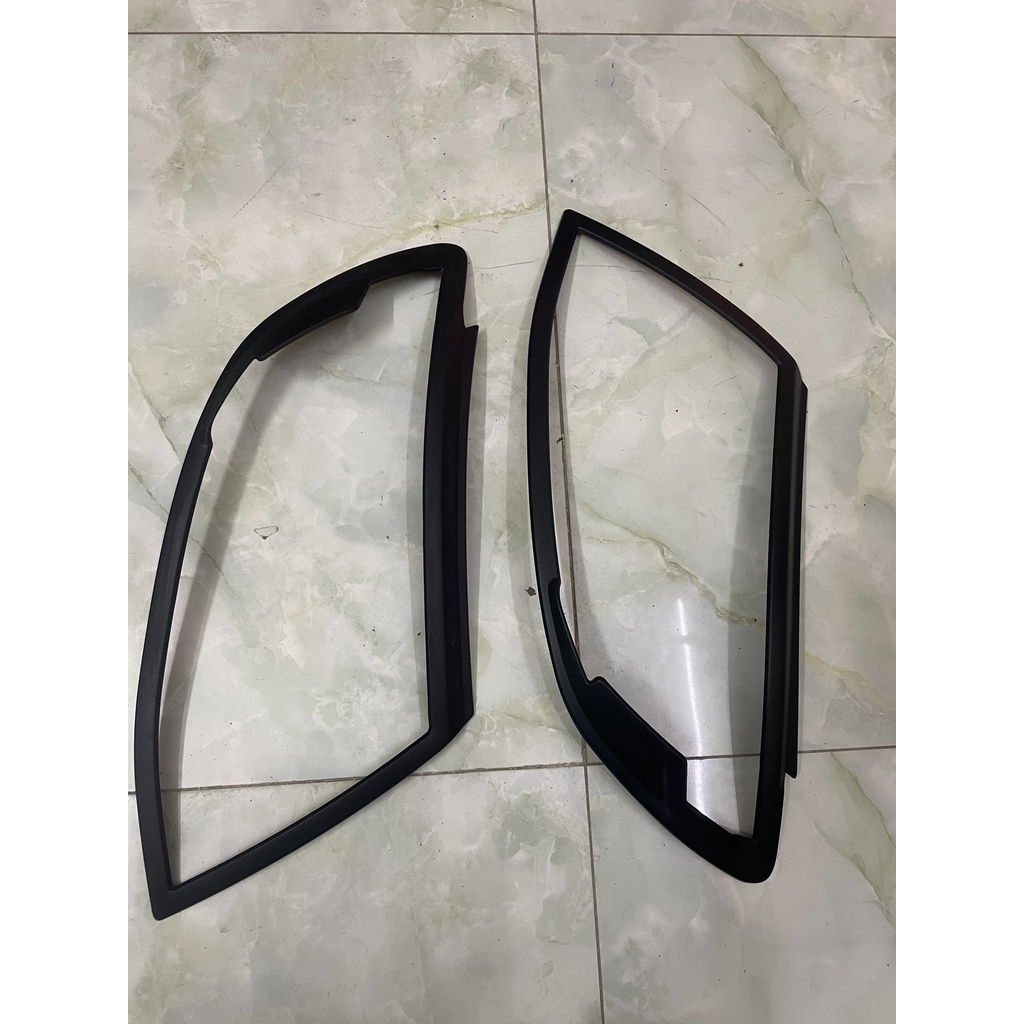 Bộ ốp viền đèn pha đen và mạ crom xe Ford Ranger form 2013-2015 form cũ