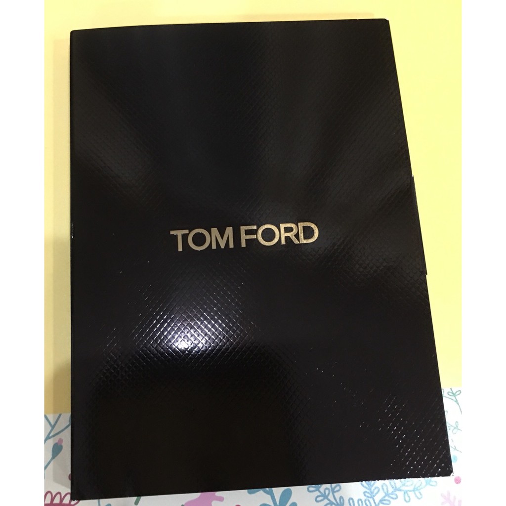 Vỉ son (sample tặng của Sephora US) dùng thử Tomford 3 màu đẹp (màu #9 true coral, #16 scarlet rough #04 indian rose) 1g | BigBuy360 - bigbuy360.vn