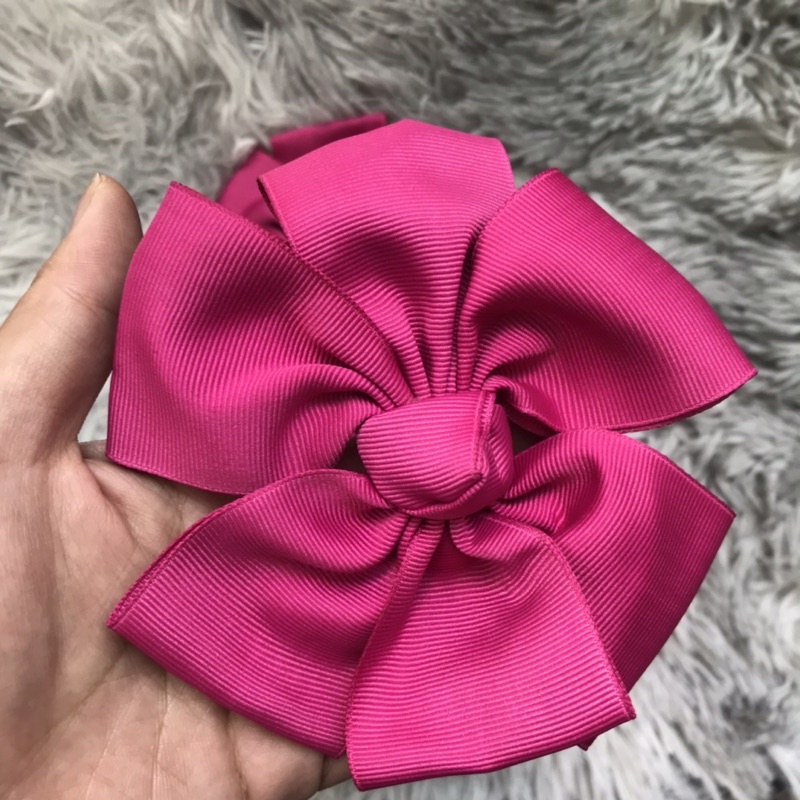 Kẹp tóc nơ to 15cm dùng đi chơi chụp hình rất đẹp.