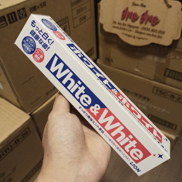 Kem đánh răng White White Nhật Bản 150g