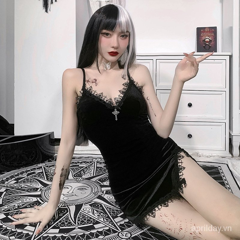 Đầm 2 dây phối ren hoa thiết kế hở lưng quyến rũ thời trang