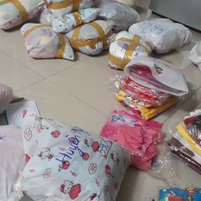 Đầm maxi đi biển