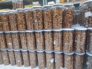 Hạt hạnh nhân nhập khẩu từ Mỹ