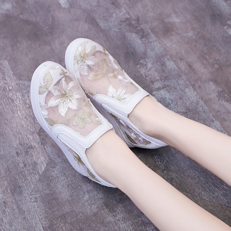 Giày đế xuồng tăng chiều cao thiết kế mới thời trang dành cho nữ