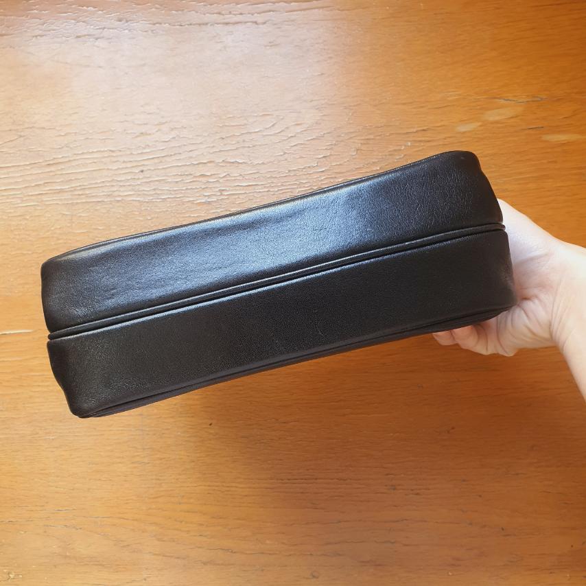 Túi da thật vintage Nhật. Hiệu Yuki Torii - Paris Tokyo. Form xuất sắc - em và nắng