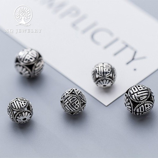 Charm bạc hình cầu họa tiết có chữ xỏ ngang - NQ Jewelry